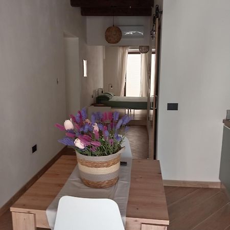 La Casa Di Carlotta Apartment Iglesias Luaran gambar