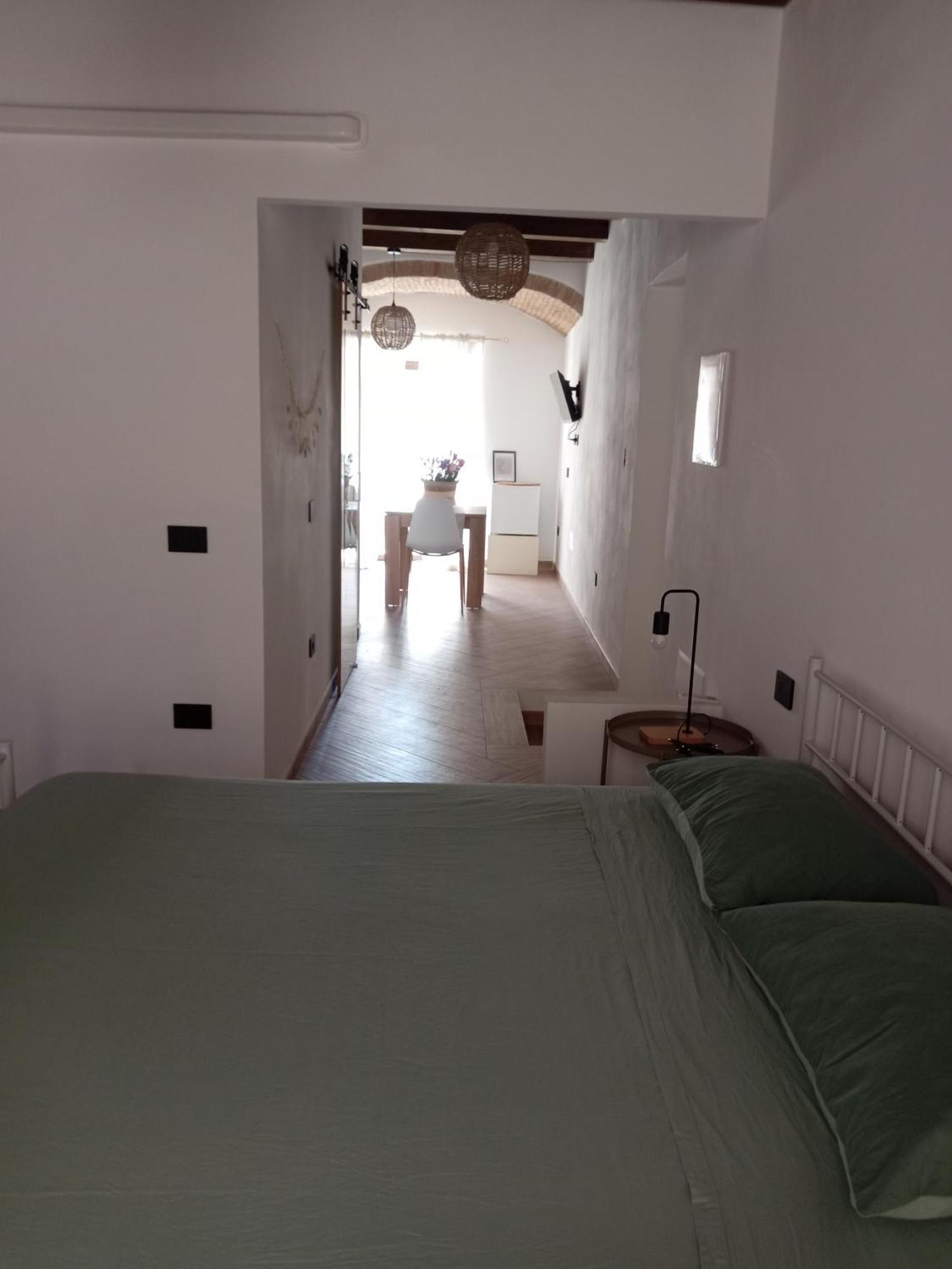 La Casa Di Carlotta Apartment Iglesias Luaran gambar