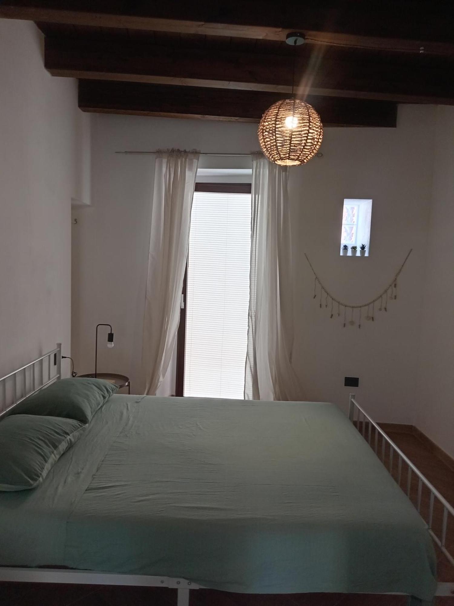 La Casa Di Carlotta Apartment Iglesias Luaran gambar