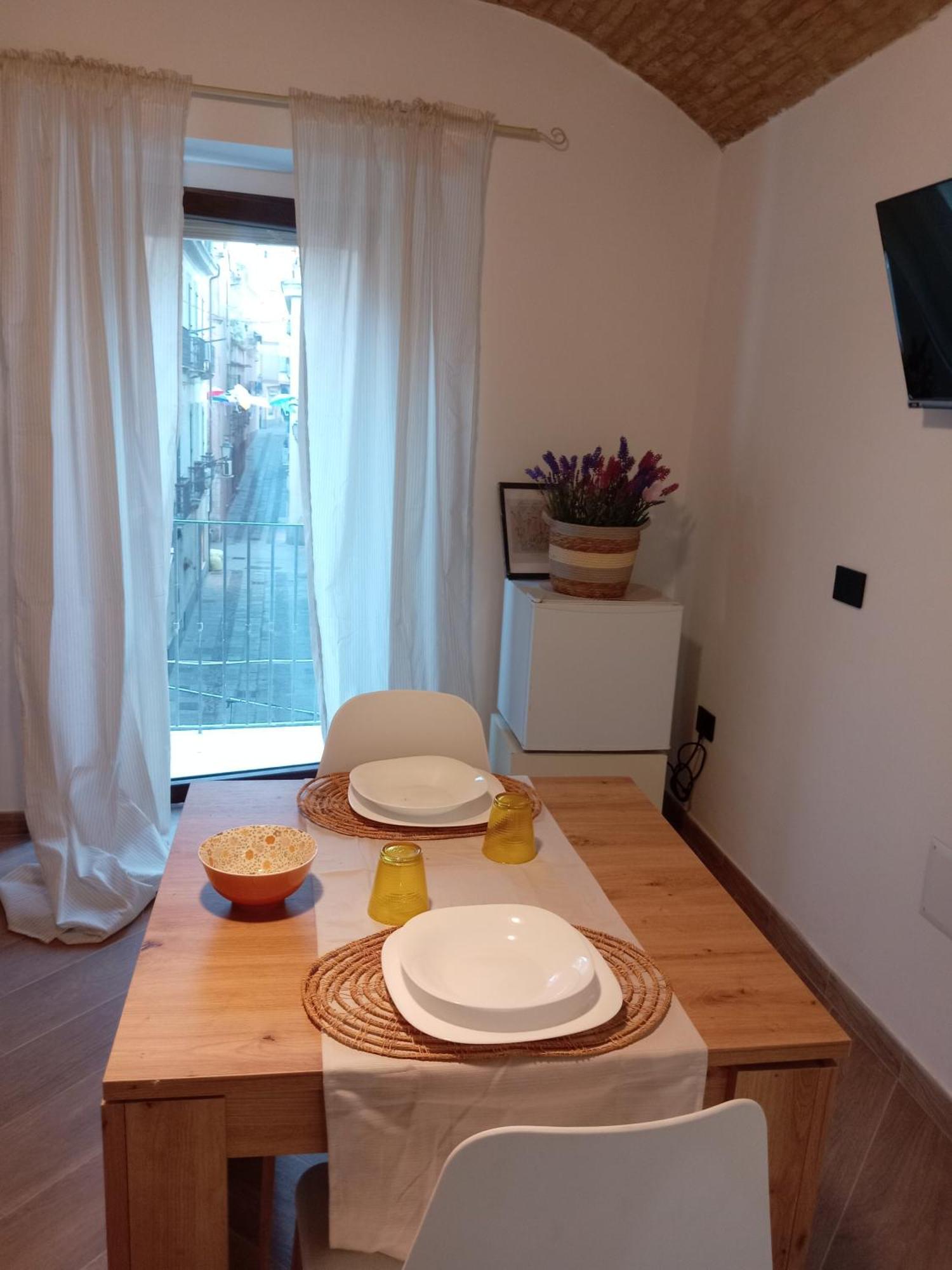 La Casa Di Carlotta Apartment Iglesias Luaran gambar